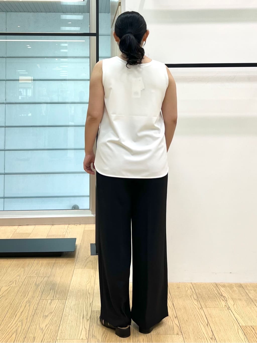 shimaさんの「INDIVI｜【着る日傘／遮熱／UVケア】ダブルジャケット」を使ったコーディネート
