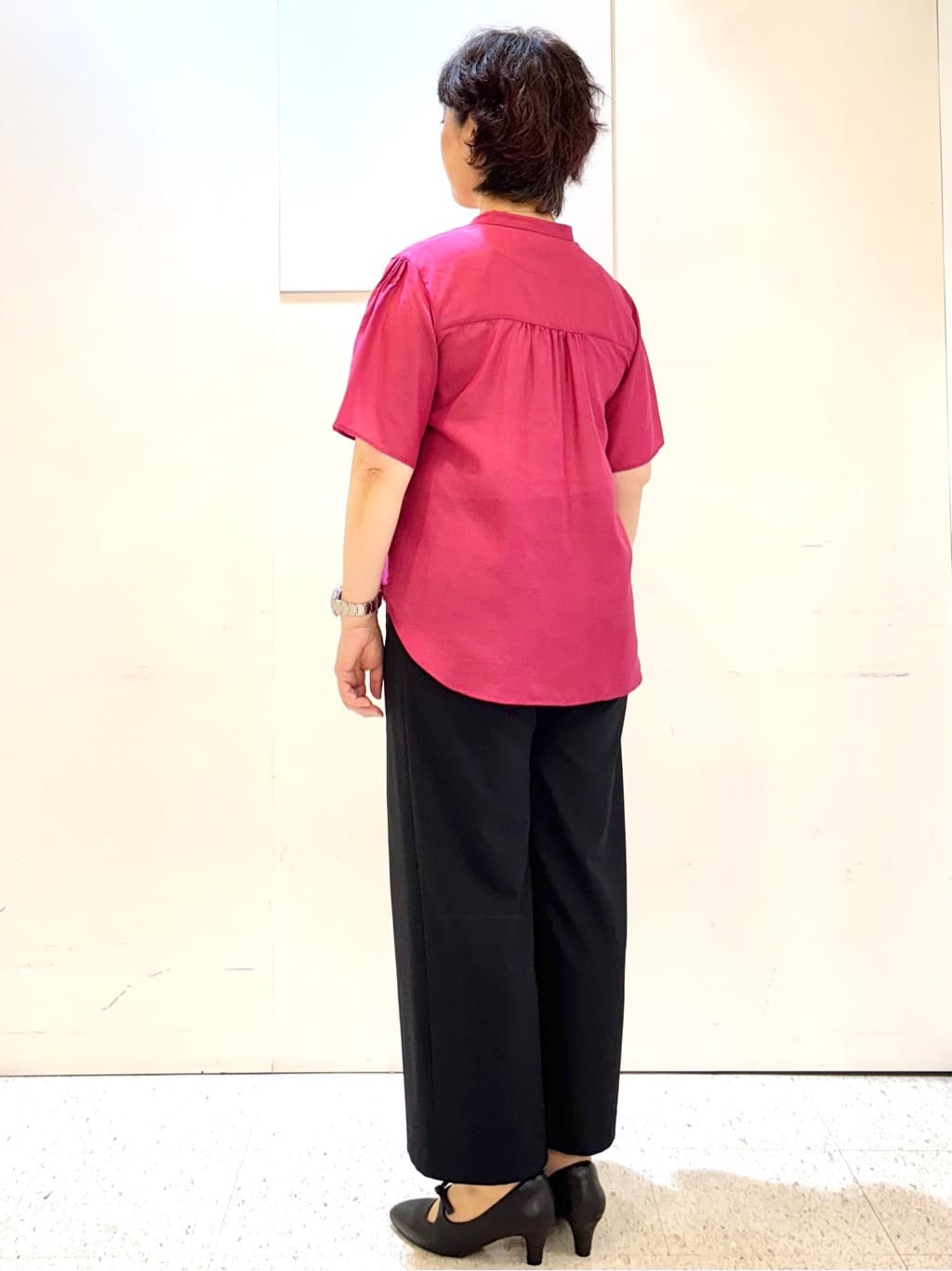 ヤスコさんの「Reflect｜【選べる5色◎／マシンウォッシュ可】シャーリングデザインブラウス」を使ったコーディネート
