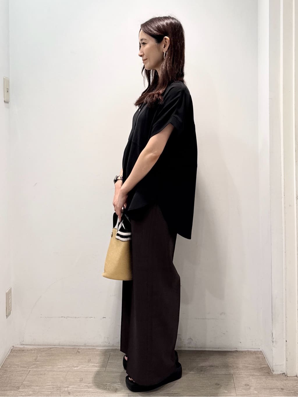 yuicciさんの「OPAQUE.CLIP｜《7色展開／SS-LLサイズ》ストレッチスキッパーブラウス／セットアップ対応【洗濯機洗い可／防シワ】」を使ったコーディネート