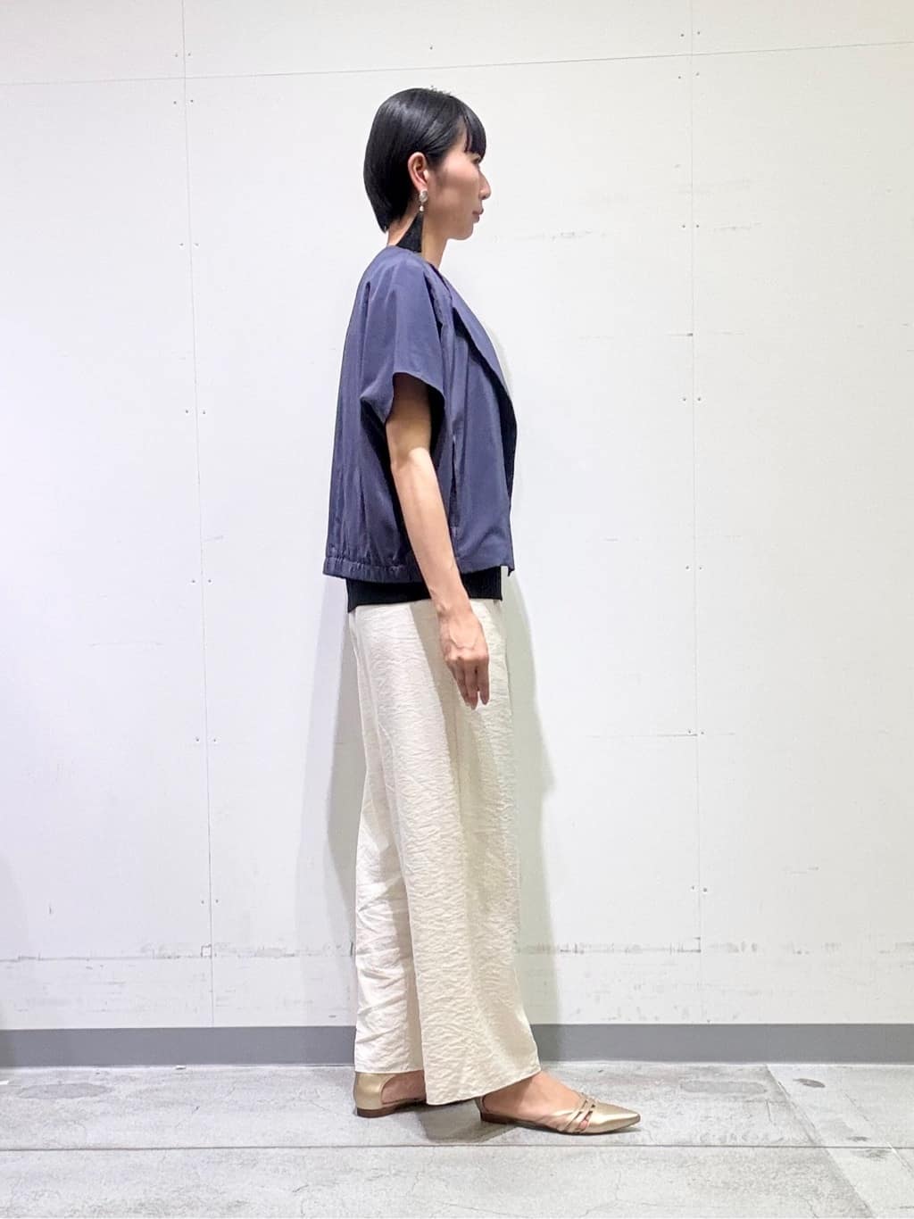 naoさんの「INDIVI｜【洗える／UVケア／SETUP可能】ドロストワイドパンツ」を使ったコーディネート