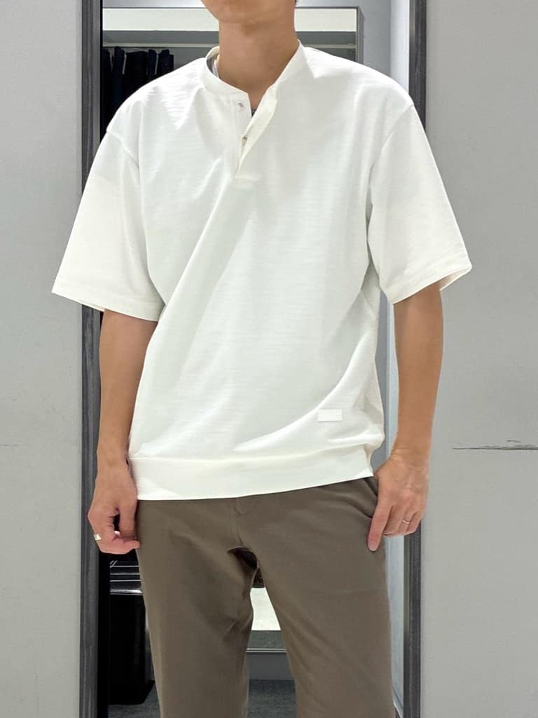 わいずみさんの「TAKEO KIKUCHI｜【360&deg;ストレッチ／セットアップ対応】None Of Stress パンツ」を使ったコーディネート