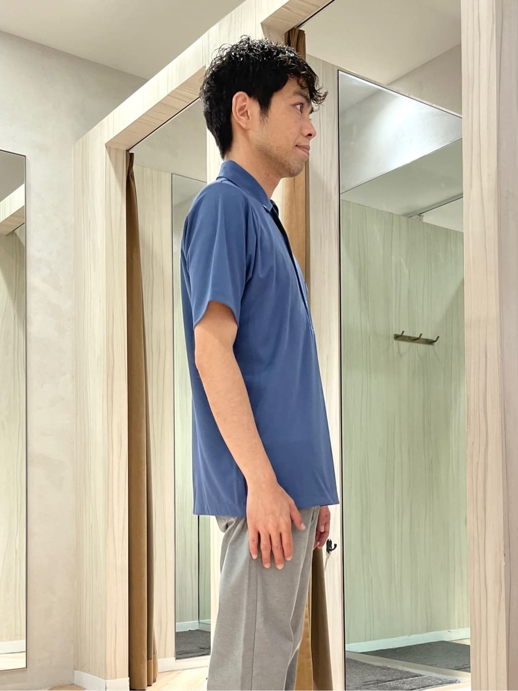 URAさんの「TAKEO KIKUCHI｜【Made in JAPAN】播州織 ストレッチ パンツ」を使ったコーディネート