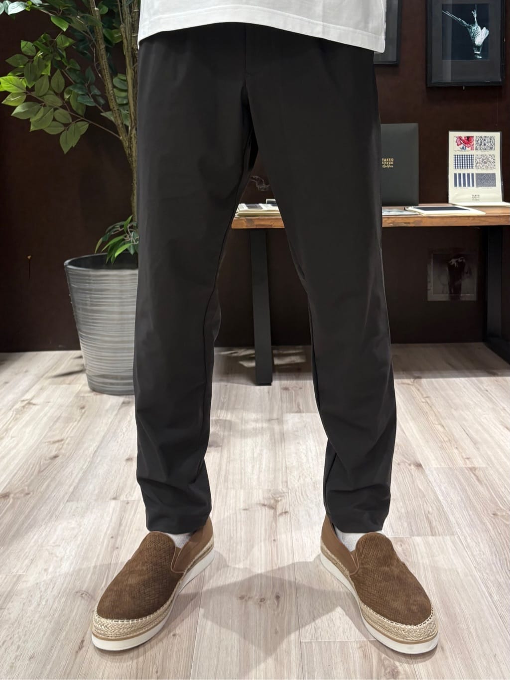 Kaiさんの「TAKEO KIKUCHI｜【COOL CITY WEAR】エアートール パンツ /接触冷感・通気性」を使ったコーディネート
