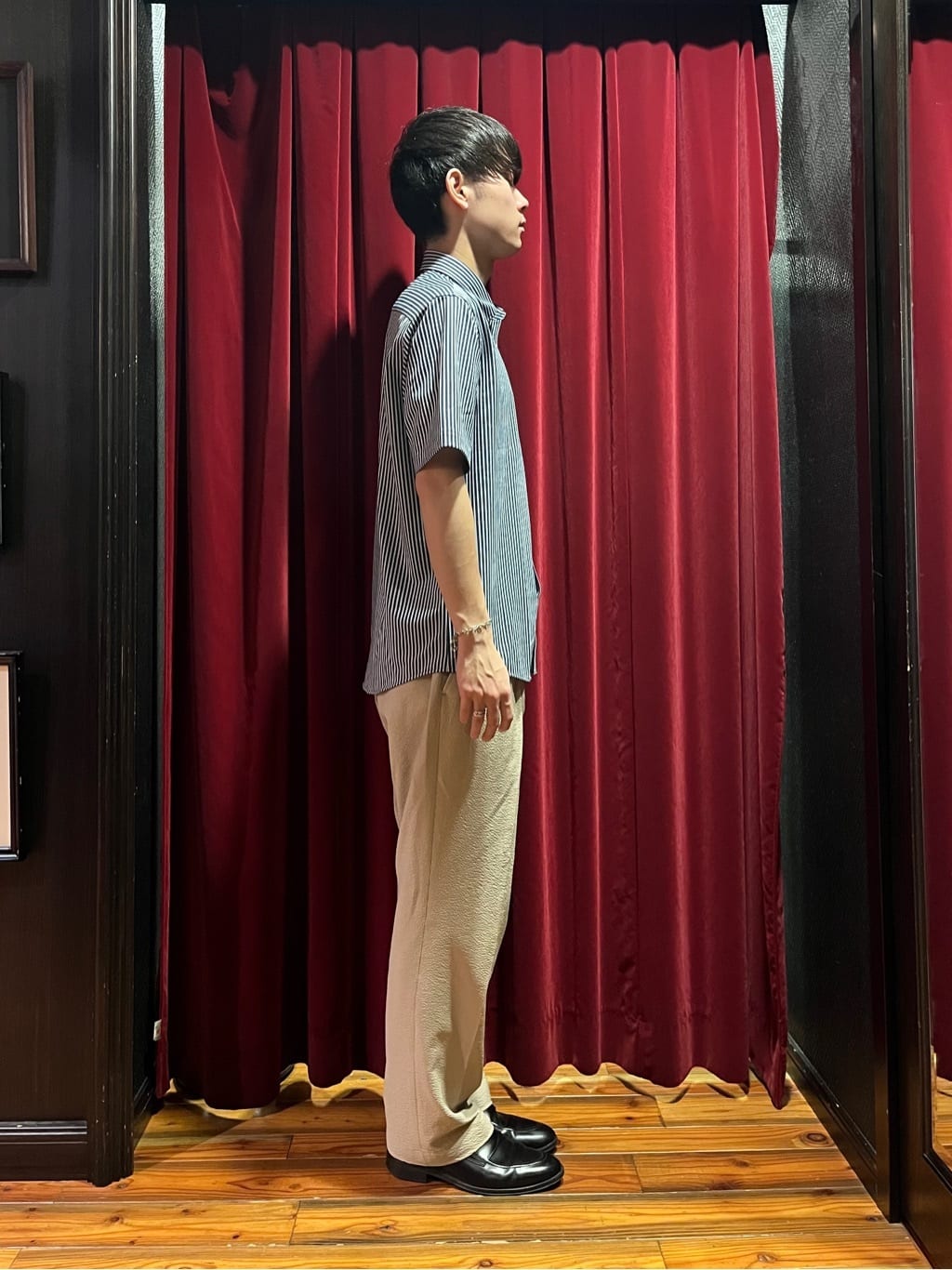 うっちーさんの「TAKEO KIKUCHI｜【COOL CITY WEAR】ストライプジャージ ボタンダウンシャツ /接触冷感」を使ったコーディネート