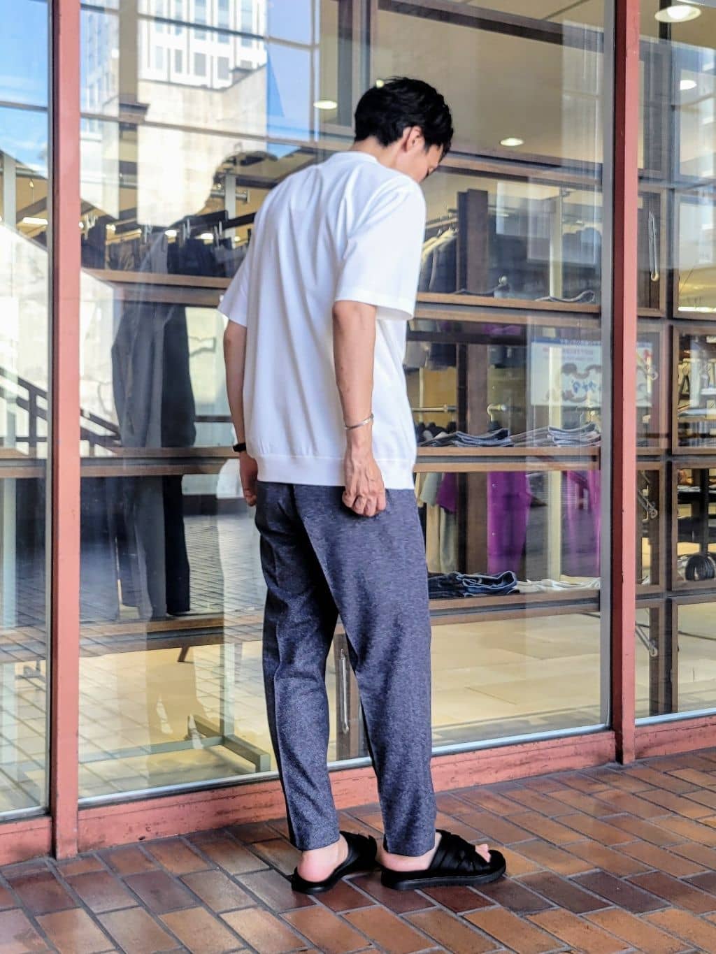 piroyaさんの「TAKEO KIKUCHI｜【抗菌防臭／5サイズ展開】ハイゲージポンチ Tシャツ」を使ったコーディネート