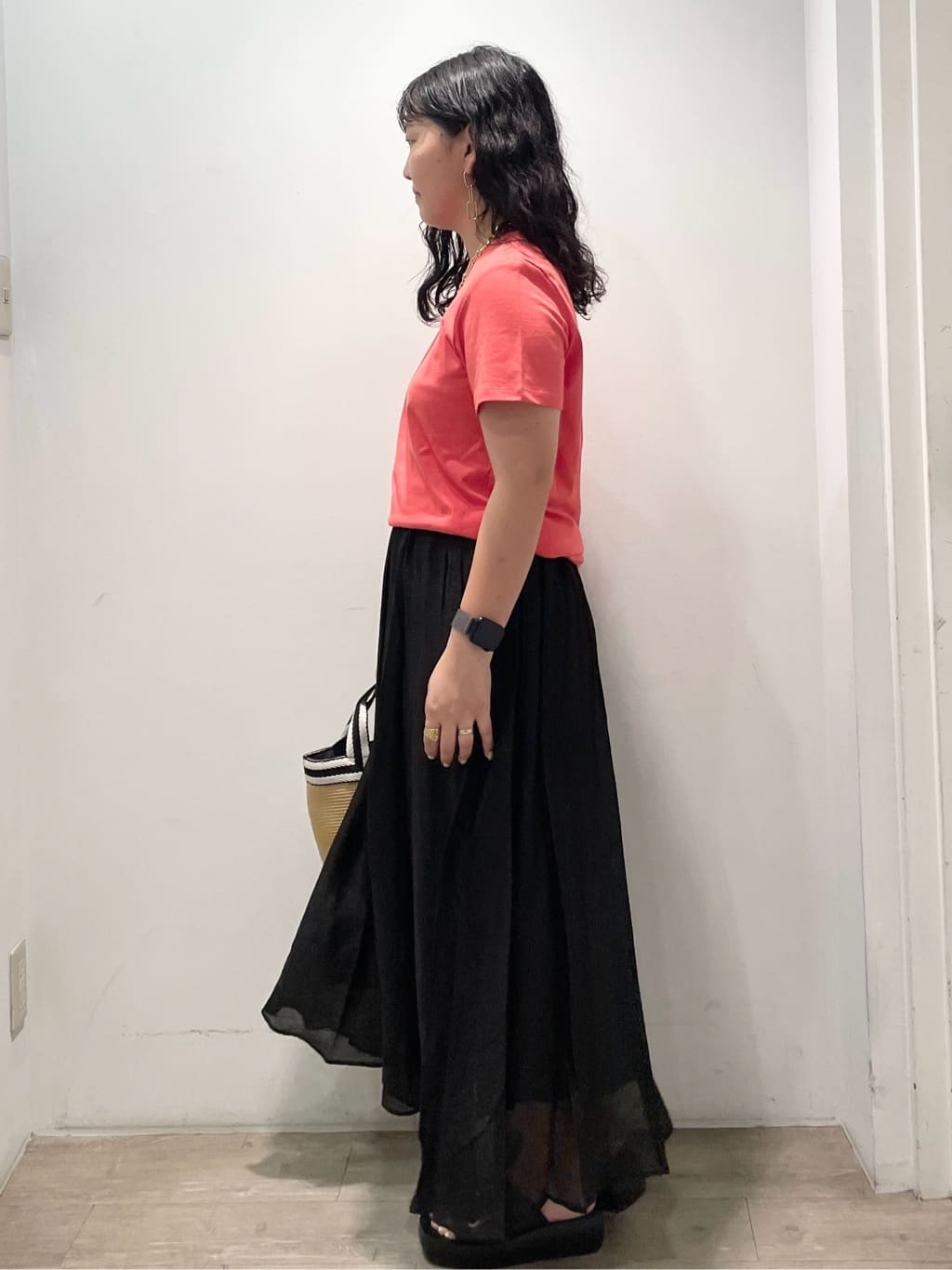 sumicaさんの「OPAQUE.CLIP｜《5色展開》ベーシックTシャツ【洗濯機洗い可／UV／接触冷感】」を使ったコーディネート