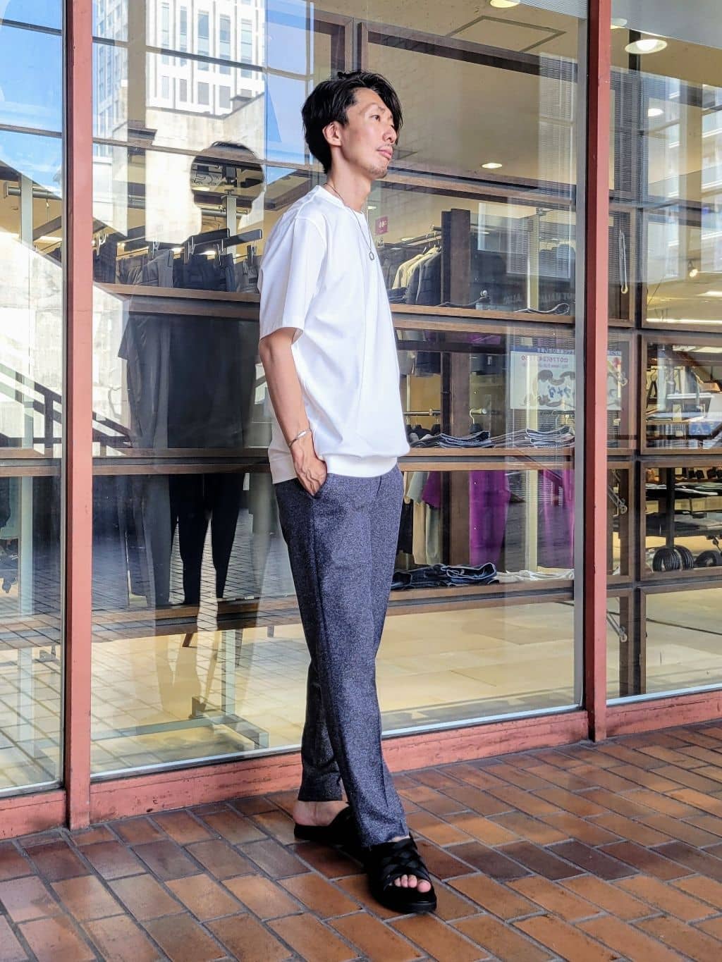 piroyaさんの「TAKEO KIKUCHI｜【抗菌防臭／5サイズ展開】ハイゲージポンチ Tシャツ」を使ったコーディネート