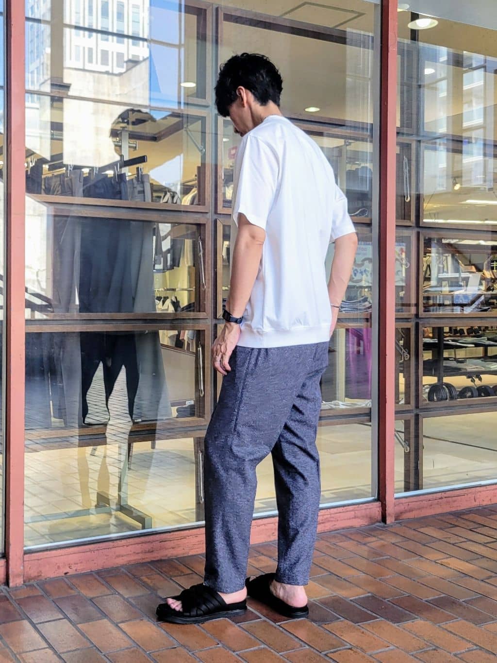 piroyaさんの「TAKEO KIKUCHI｜【抗菌防臭／5サイズ展開】ハイゲージポンチ Tシャツ」を使ったコーディネート