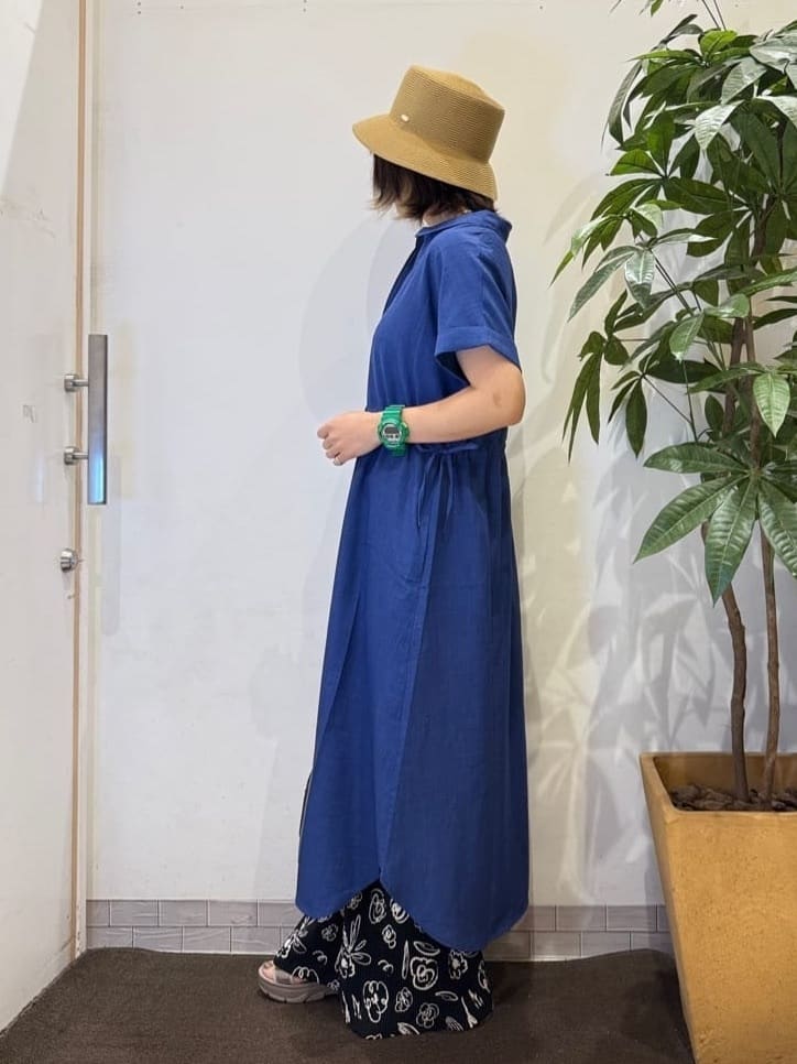 misakiさんの「SHOO･LA･RUE｜【洗濯機可/柄が選べる】さらさら楽ちん プリーツ ワイドパンツ」を使ったコーディネート