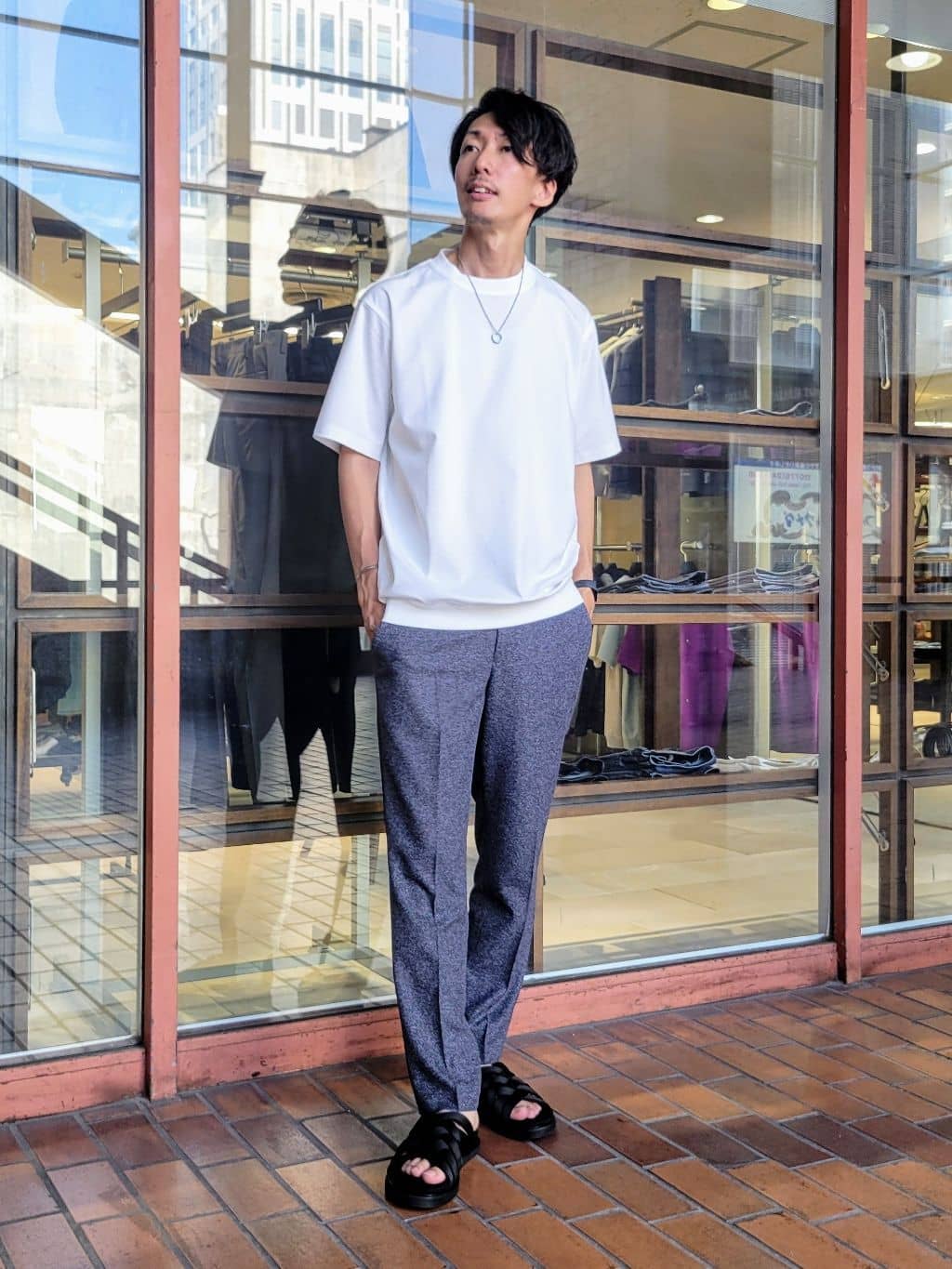 piroyaさんの「TAKEO KIKUCHI｜【抗菌防臭／5サイズ展開】ハイゲージポンチ Tシャツ」を使ったコーディネート