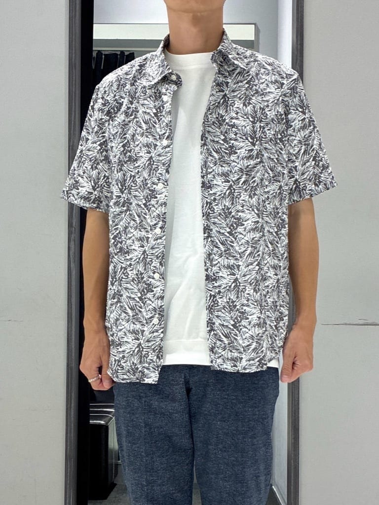 わいずみさんの「TAKEO KIKUCHI｜【抗菌防臭／5サイズ展開】ハイゲージポンチ Tシャツ」を使ったコーディネート