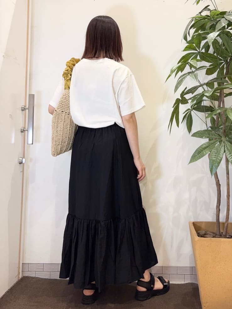 宗形さんの「SHOO･LA･RUE｜【S-LL/ひんやり/UV】選べる6柄でそれぞれ欲しくなる プリントTシャツ」を使ったコーディネート