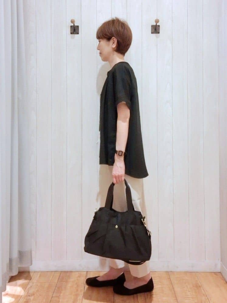 Ribさんの「SHOO･LA･RUE｜【洗える/プチプラ】大人の抜け感をプラスする バンドカラーシャツ」を使ったコーディネート