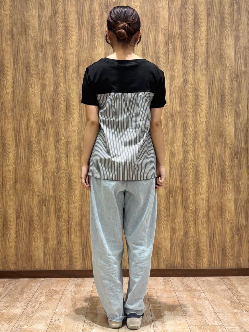 Haruさんの「SHOO･LA･RUE｜暑い夏も軽やかに デニムイージーワイドパンツ」を使ったコーディネート