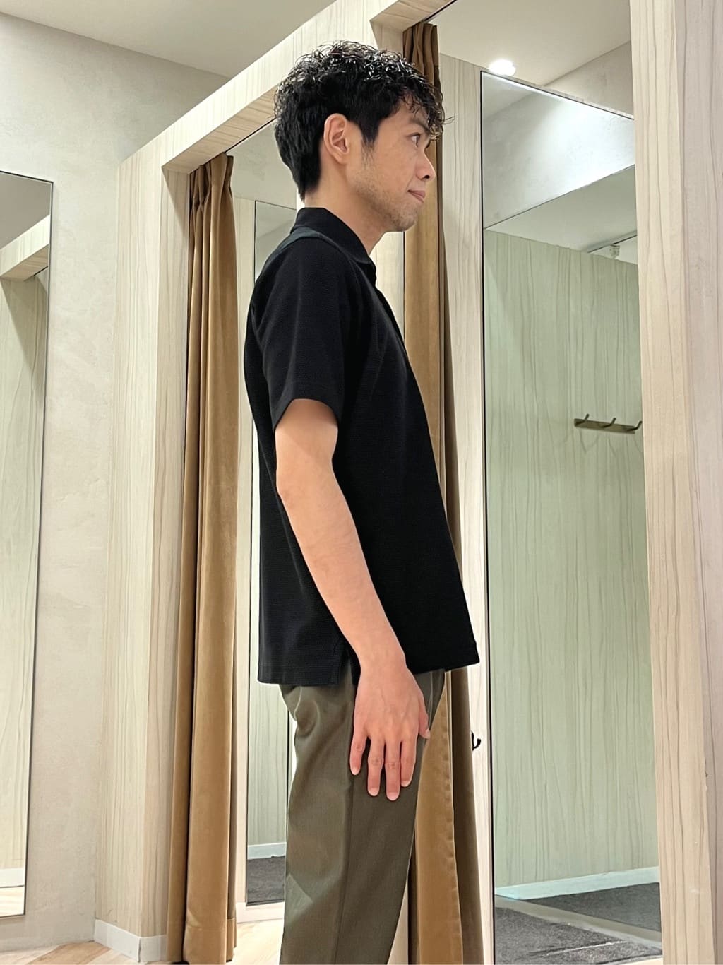 URAさんの「TAKEO KIKUCHI｜【抗菌防臭／9色5サイズ展開】ハニカムメランジ ポロシャツ」を使ったコーディネート