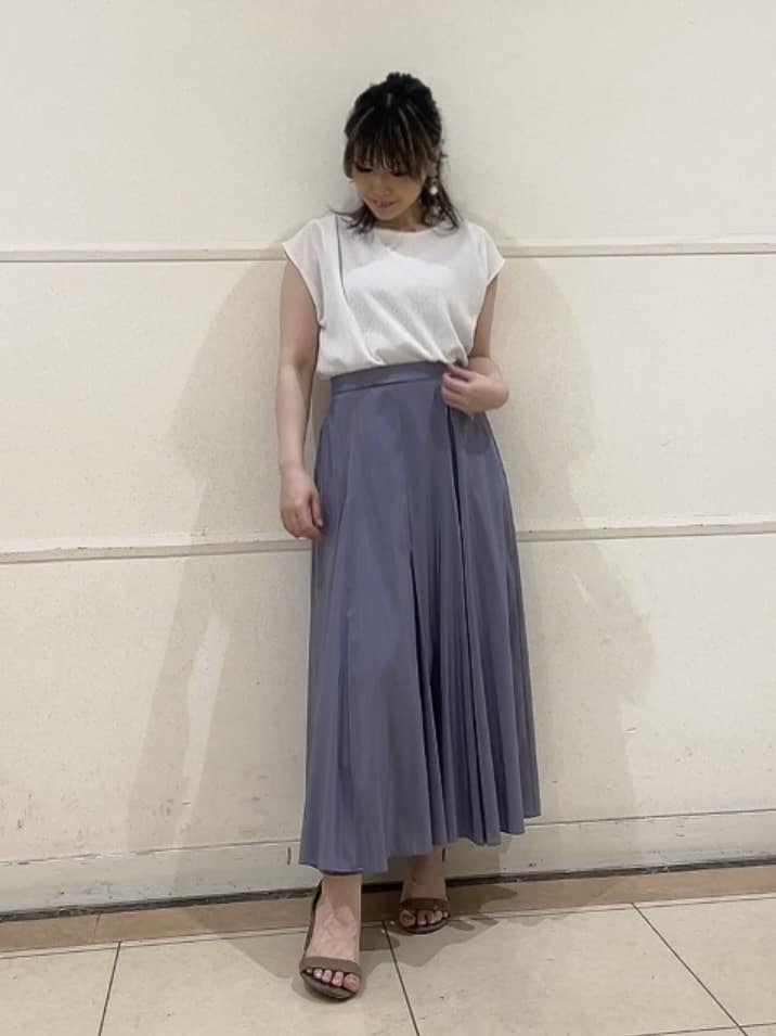 watanabeさんの「UNTITLED｜【ジャージ素材】インナードッキングシアーカットソー」を使ったコーディネート