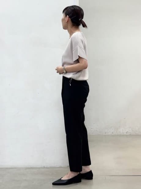 fujiさんの「THE SHOP TK｜さらさらフレアスリーブサマーニット【毛玉になりにくい/UV/洗濯機OK】」を使ったコーディネート