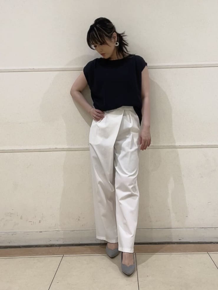 watanabeさんの「UNTITLED｜【ジャージ素材】インナードッキングシアーカットソー」を使ったコーディネート