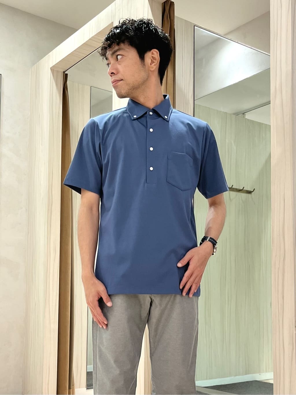 URAさんの「TAKEO KIKUCHI｜【Made in JAPAN】播州織 ストレッチ パンツ」を使ったコーディネート