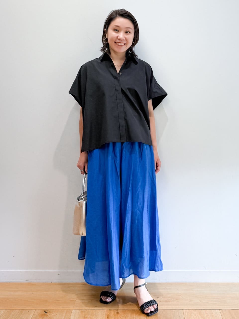 yuka.aさんの「OPAQUE.CLIP｜《andGIRL掲載》リラクシーシャツ【洗濯機洗い可】」を使ったコーディネート