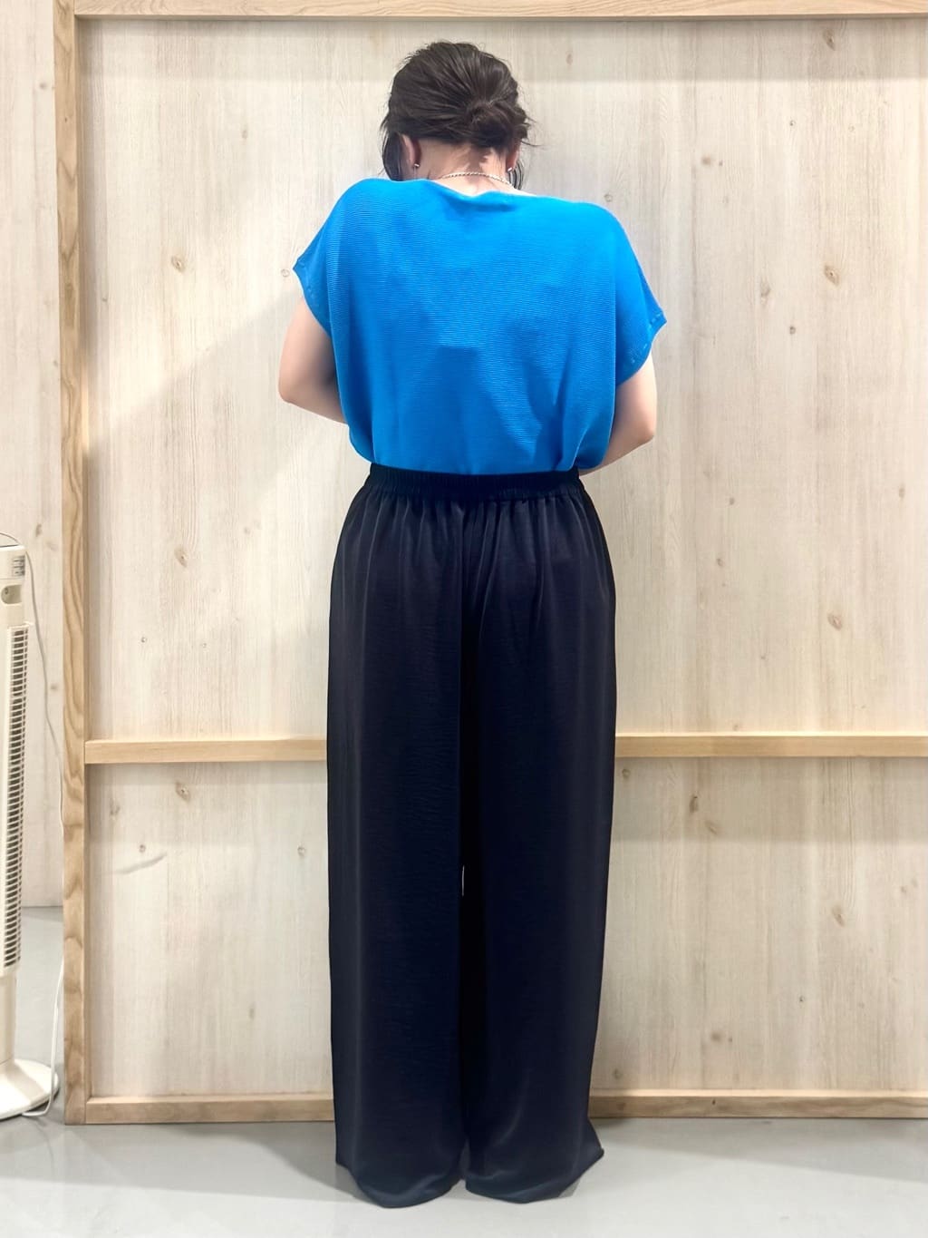 nanaさんの「THE SHOP TK｜【6色展開】さらさらフレンチニット【毛玉になりにくい/洗濯機OK】」を使ったコーディネート