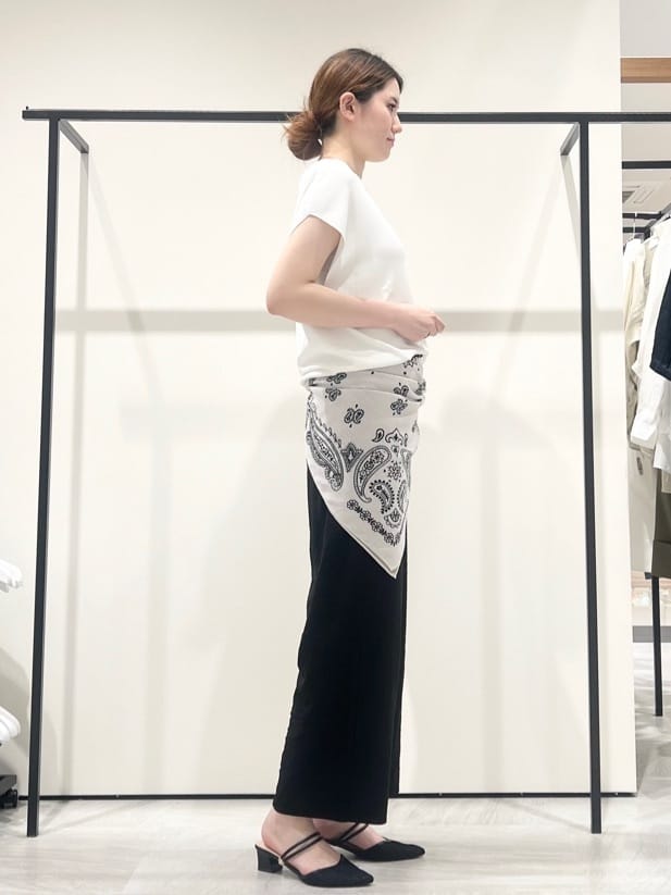 T.Kさんの「INDIVI｜【洗える／UVケア／SETUP可能】ドロストワイドパンツ」を使ったコーディネート