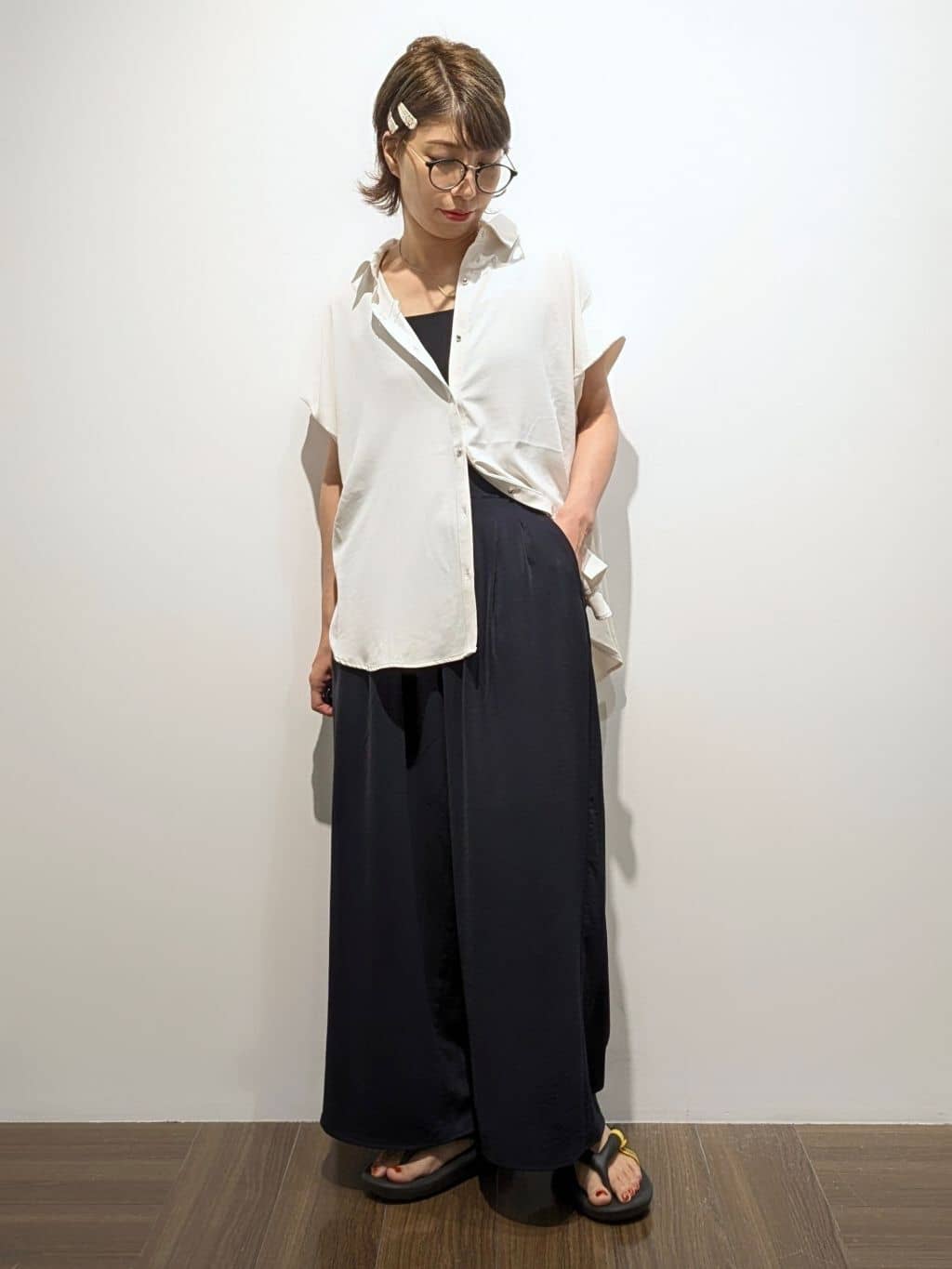 4410さんの「THE SHOP TK｜タックワイドパンツ【UV/洗濯機OK/セットUP可】」を使ったコーディネート