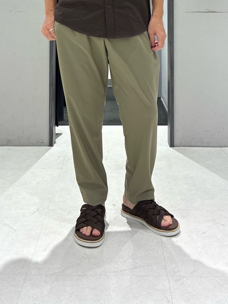 わいずみさんの「TAKEO KIKUCHI｜【COOL CITY WEAR】エアートール オープンカラーシャツ /接触冷感・通気性」を使ったコーディネート