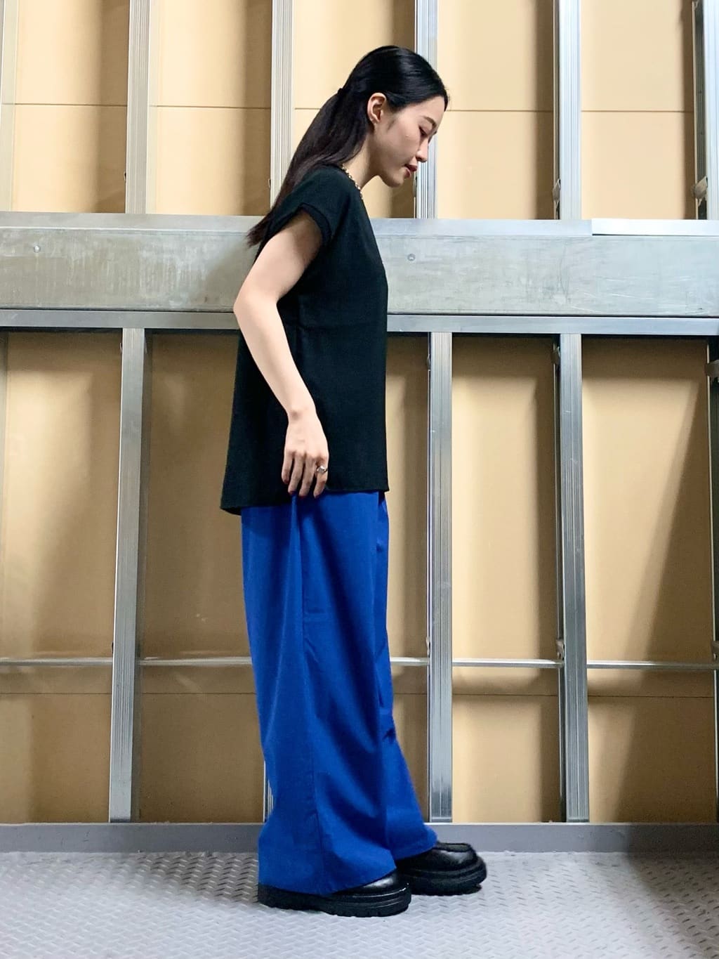 sahoさんの「THE SHOP TK｜ウエストシャーリングパンツ【撥水/接触冷感/UV/洗濯機OK】」を使ったコーディネート