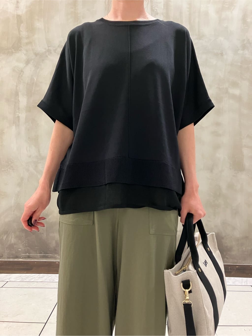 kozuさんの「grove｜【接触冷感】見た目はきちんと、着心地はらくちん クロップドベイカーパンツ」を使ったコーディネート