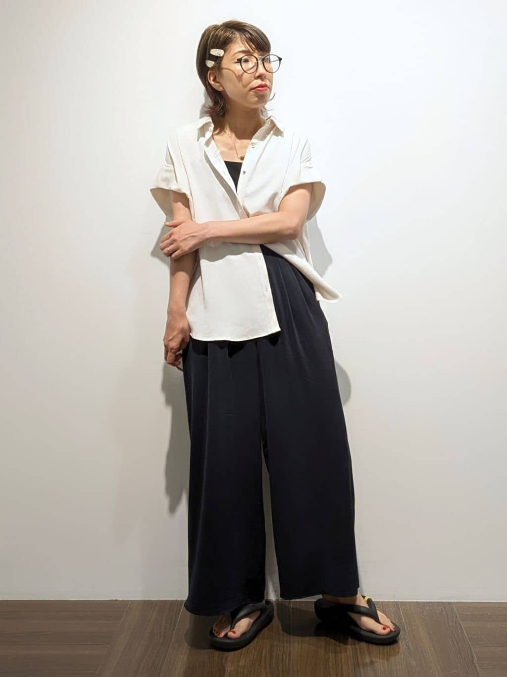 4410さんの「THE SHOP TK｜タックワイドパンツ【UV/洗濯機OK/セットUP可】」を使ったコーディネート
