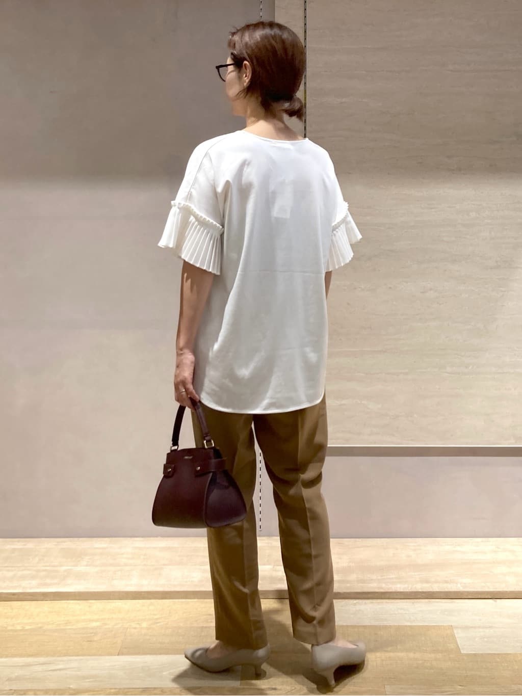 たけねぇさんの「OPAQUE.CLIP｜プリーツスリーブドッキングトップス【洗濯機洗い可】」を使ったコーディネート