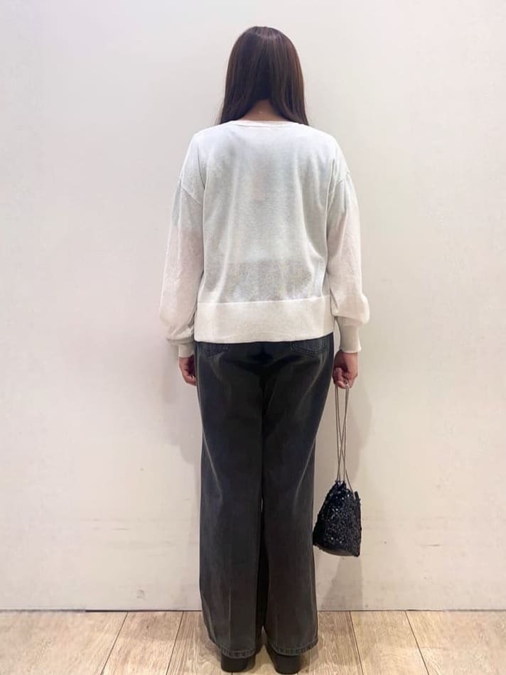 Ririさんの「index｜スパンコール刺繍ロゴTシャツ【洗濯機洗い可／接触冷感／UVケア】」を使ったコーディネート