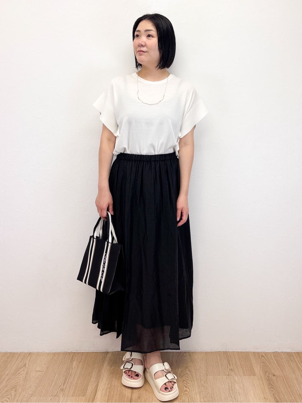 Takeさんの「OPAQUE.CLIP｜麻混シアーギャザーフレアスカート【洗濯機洗い可】」を使ったコーディネート