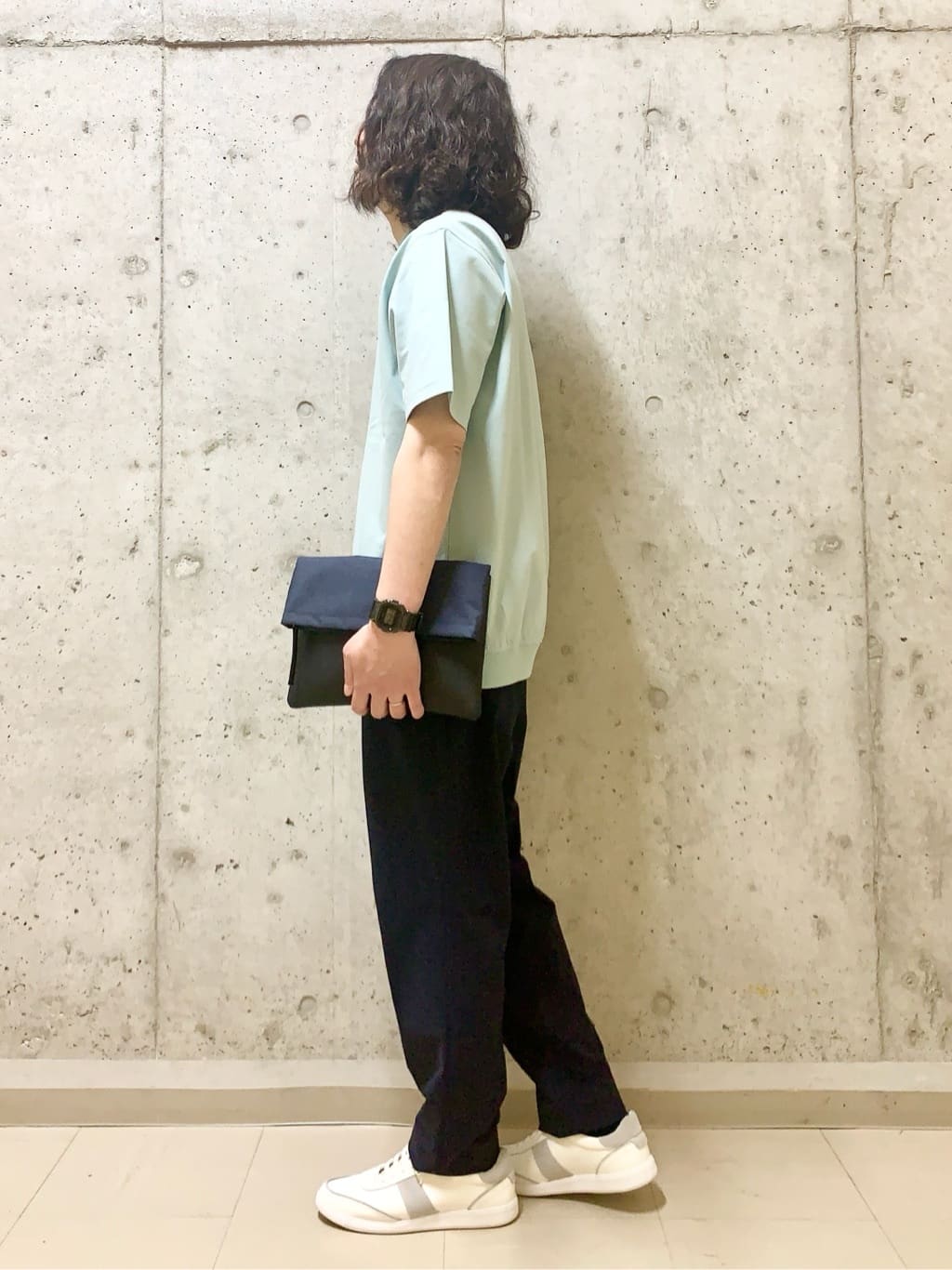 木村剛さんの「TAKEO KIKUCHI｜【抗菌防臭／5サイズ展開】ハイゲージポンチ Tシャツ」を使ったコーディネート