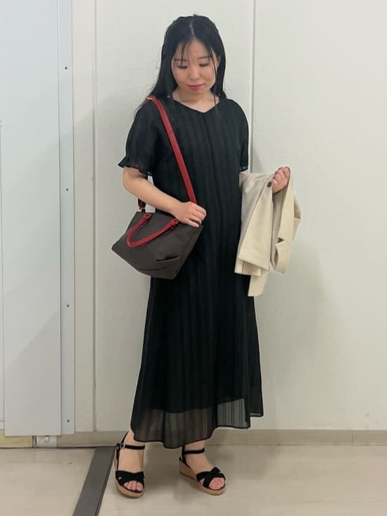 Rihoさんの「Reflect｜◆【夏SALE／一枚で決まる◎／手洗い可】シアーストライプソフトAラインワンピース」を使ったコーディネート