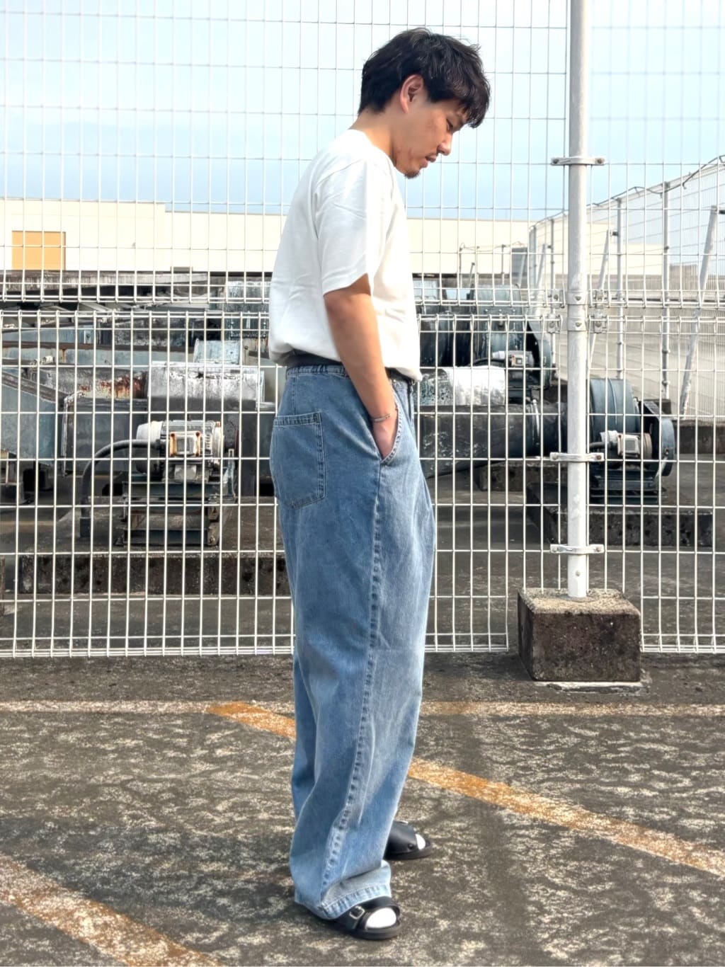 タニさんの「THE SHOP TK｜ワンポイントベアーロゴ半袖Tシャツ【洗濯機OK】」を使ったコーディネート