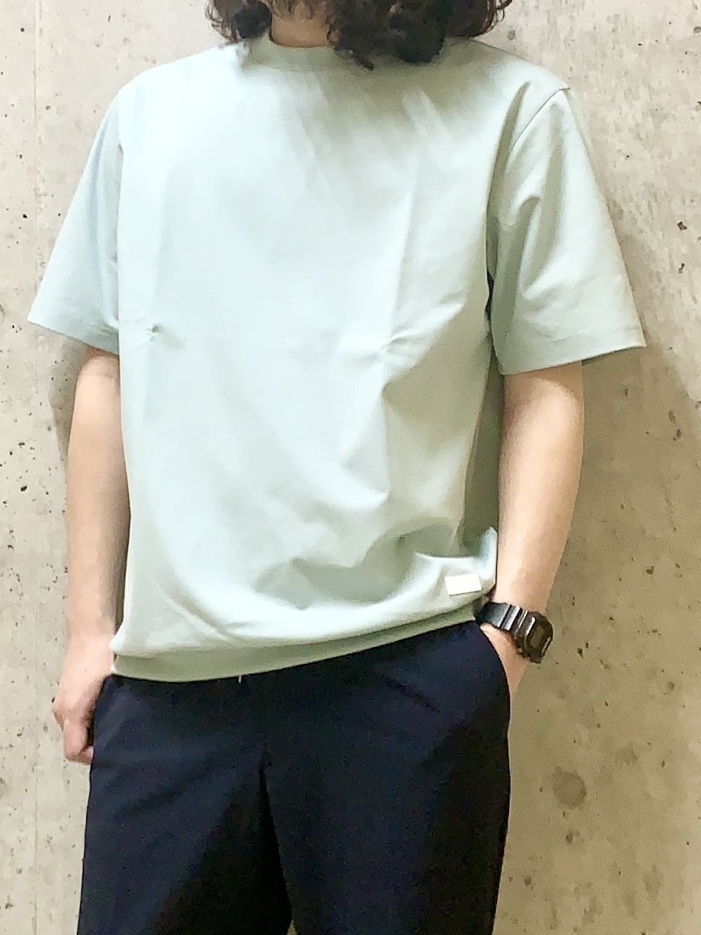 木村剛さんの「TAKEO KIKUCHI｜【抗菌防臭／5サイズ展開】ハイゲージポンチ Tシャツ」を使ったコーディネート