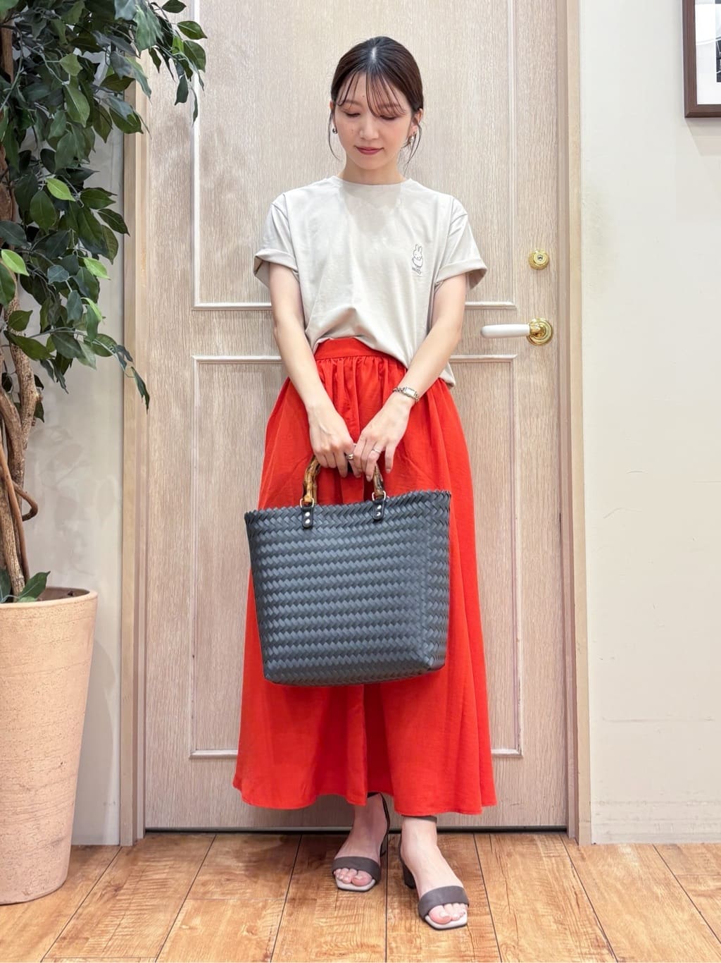 なみさんの「SHOO･LA･RUE｜【miffy】グラフィックTシャツ」を使ったコーディネート