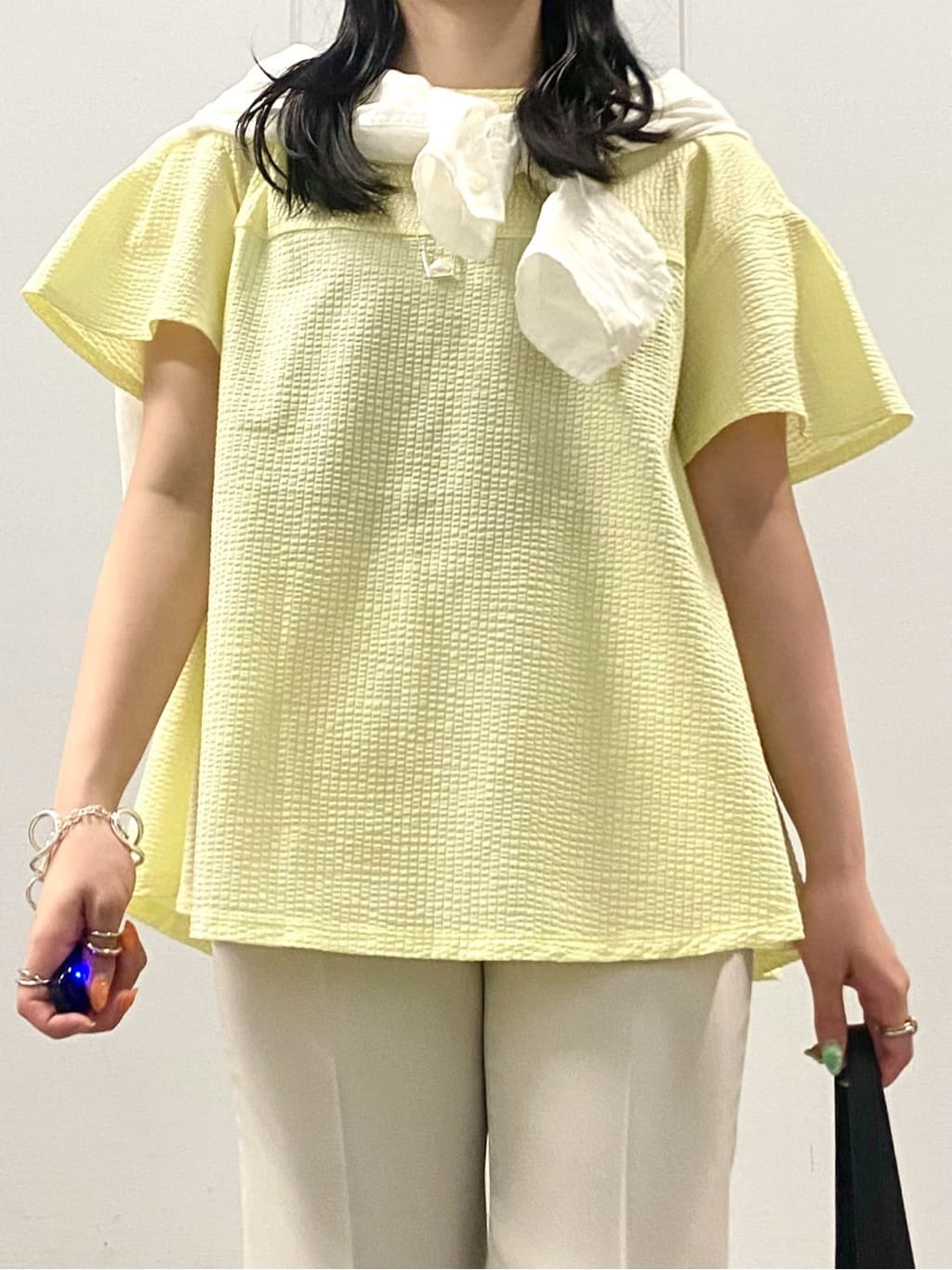 misakiさんの「INDIVI｜スクエアトップロングネックレス」を使ったコーディネート