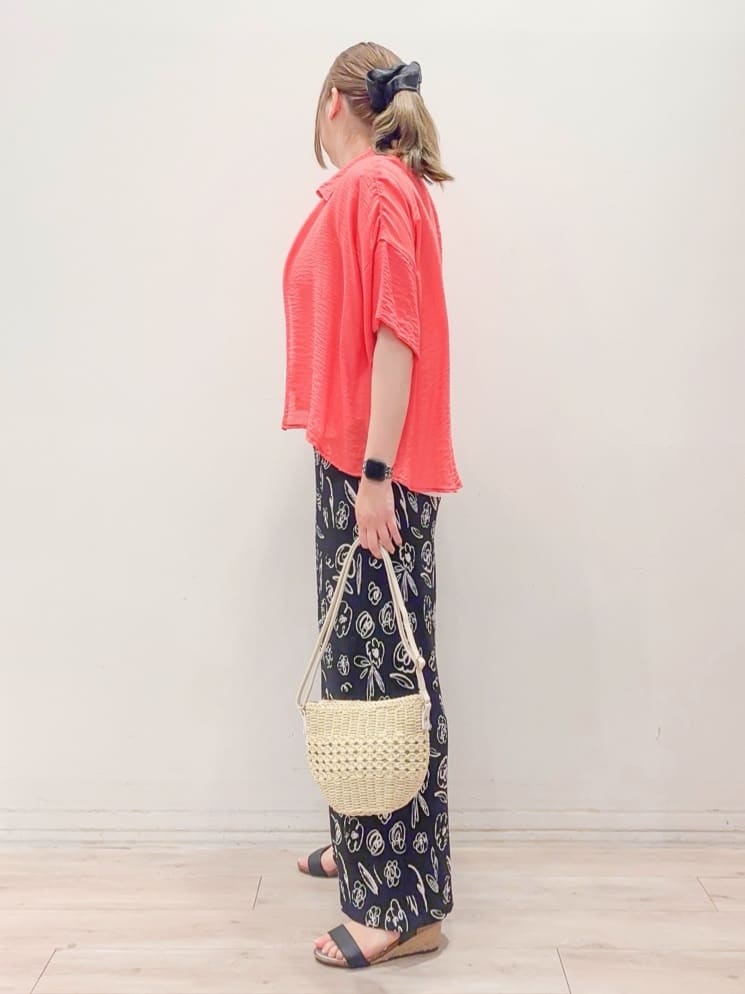 naoさんの「SHOO･LA･RUE｜◆【高レビュー/累計販売35万足突破】片手ではけるサンダル シューダル 25SS」を使ったコーディネート