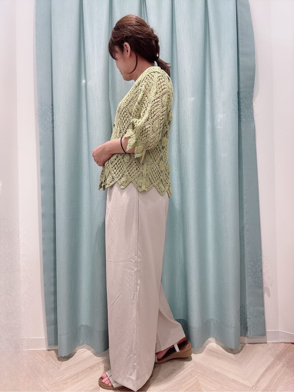 chn2さんの「SHOO･LA･RUE｜【2WAY】大人のほんのり甘いスタイルに クロシェレースカーディガン」を使ったコーディネート