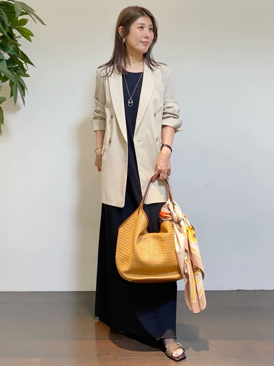 tomoさんの「UNTITLED｜トルソープリントスカーフ」を使ったコーディネート