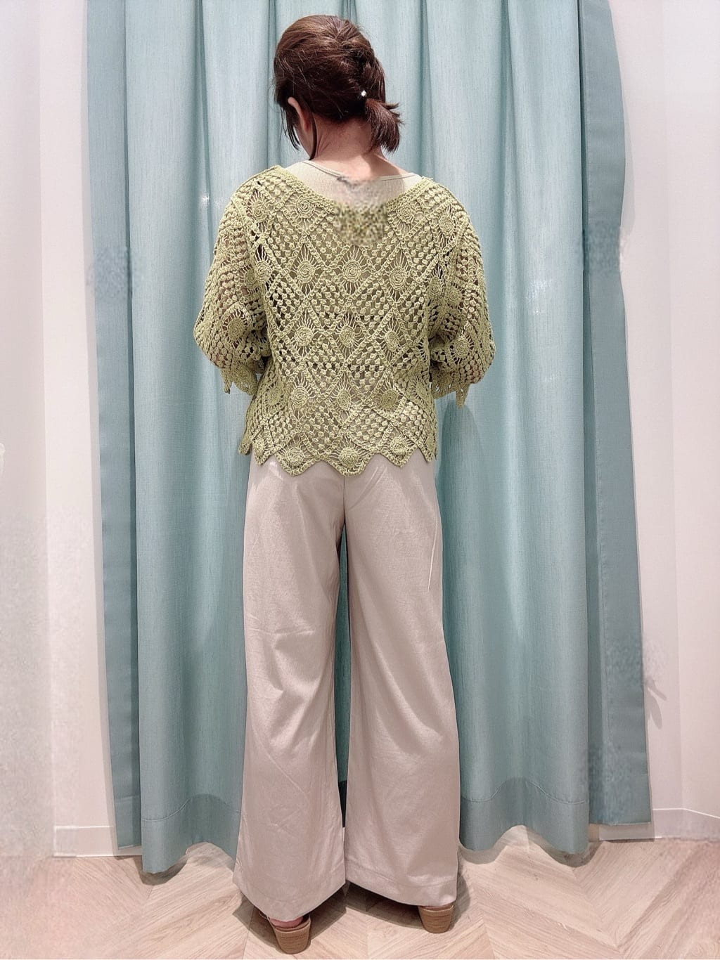 chn2さんの「SHOO･LA･RUE｜【2WAY】大人のほんのり甘いスタイルに クロシェレースカーディガン」を使ったコーディネート