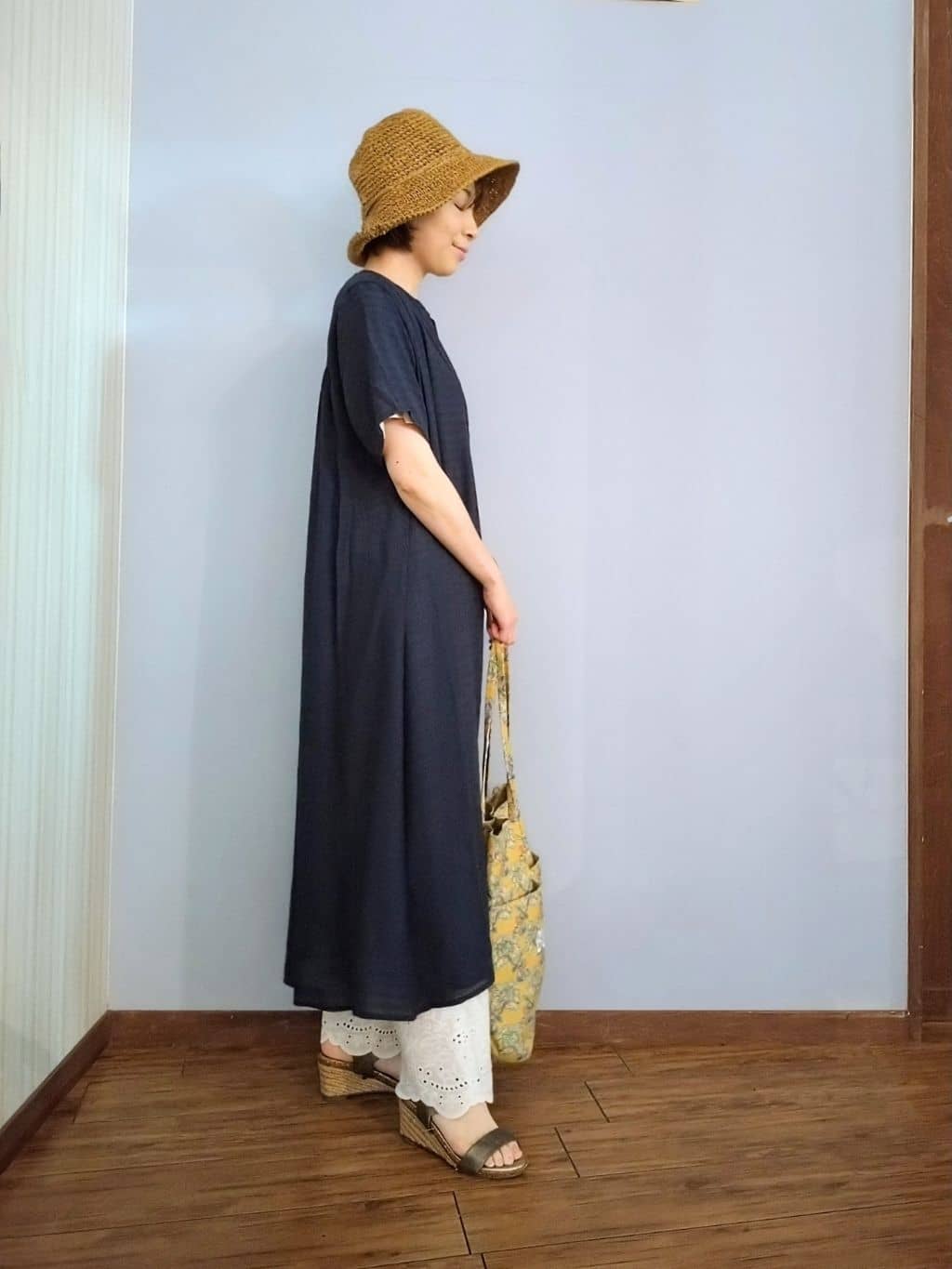 miomioさんの「SHOO･LA･RUE｜【S-LL】華やかさをプラスする 裾刺繍ストレートパンツ」を使ったコーディネート