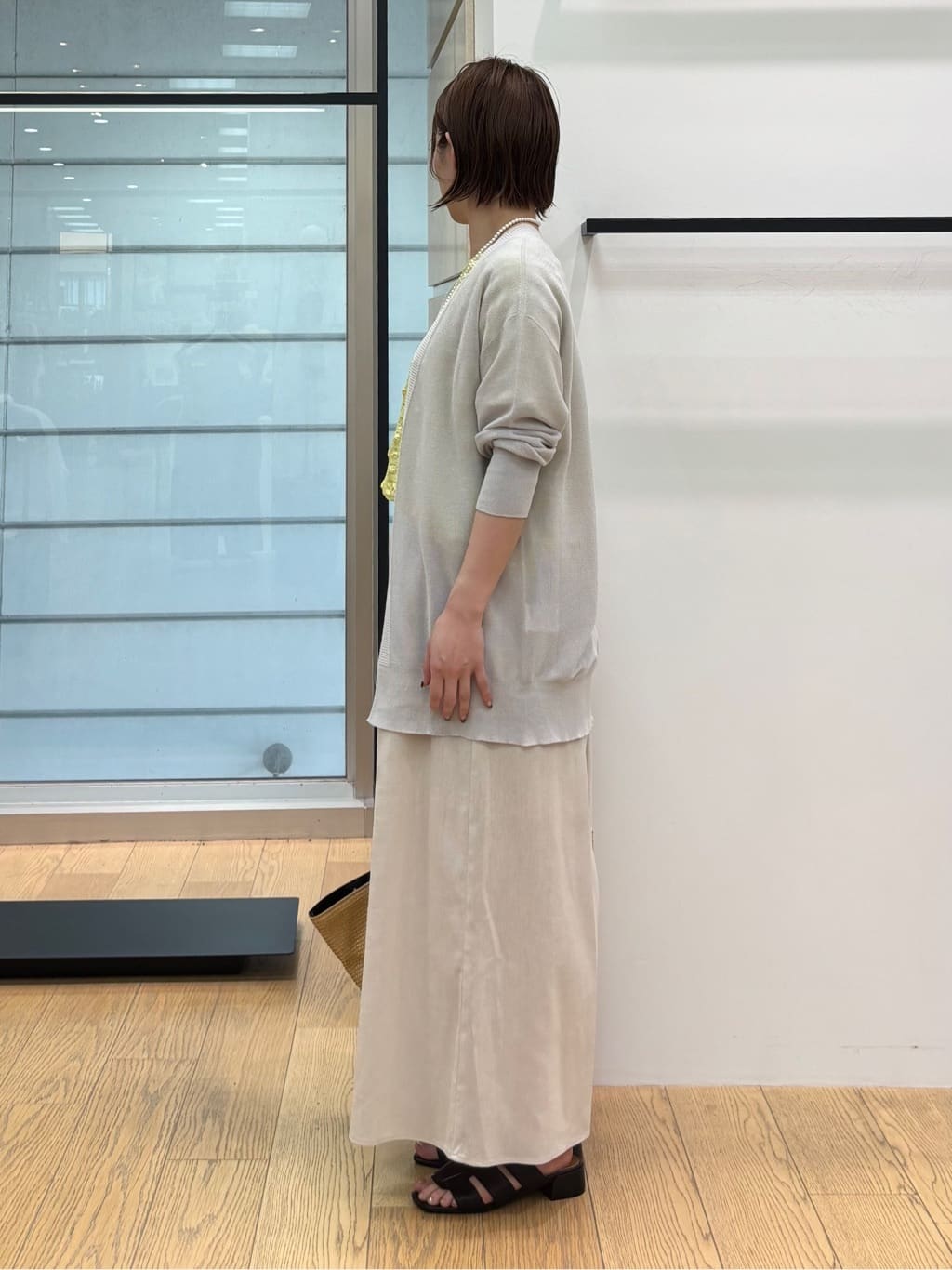 asamiさんの「INDIVI｜【洗える／清涼感◎】ワイドフレアパンツ／スカーチョ」を使ったコーディネート