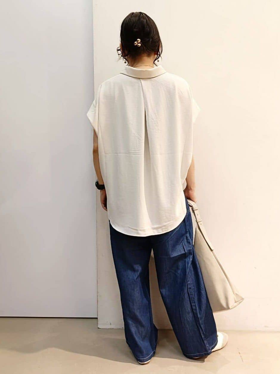 あんさんの「THE SHOP TK｜コットンライクブラウス【接触冷感/洗濯機OK/UV/セットアップ可】」を使ったコーディネート