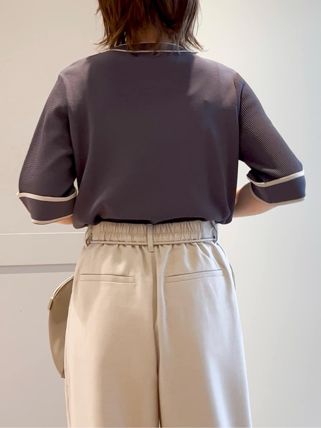 yamakoさんの「grove｜ロープベルトで差がつく 洗練リラックスパンツ」を使ったコーディネート