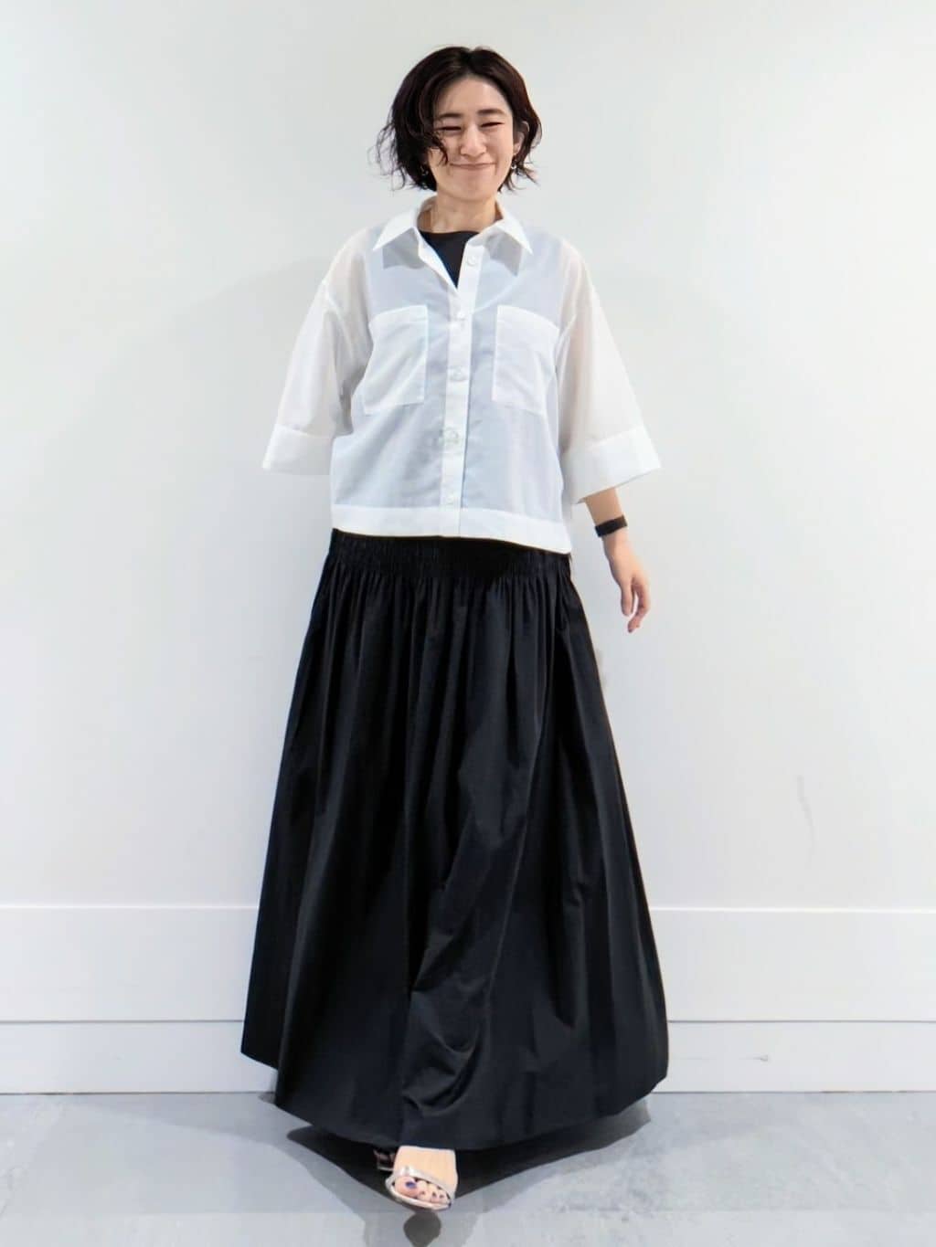ミズタさんの「UNTITLED｜【前開き/洗える】ショート丈シアーシャツ」を使ったコーディネート