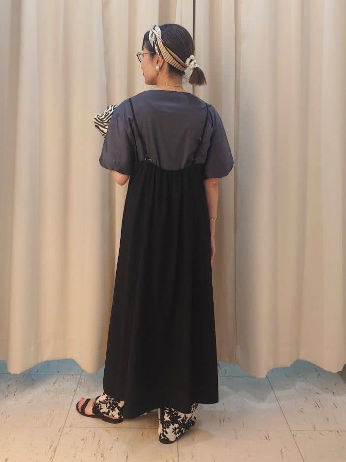 MUTSUKOさんの「UNTITLED｜【UVケア】エアリージョーゼット キャミワンピース」を使ったコーディネート